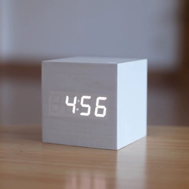 Cube Digital Tischuhr