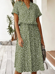 Bequemes Bedrucktes Sommerkleid