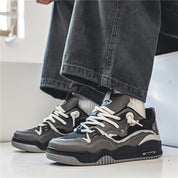 Stylische sommerliche Turnschuhe