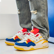 Stylische sommerliche Turnschuhe